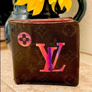 Authentic Louis Vuitton Vintage Monogram Bi-Fold Project Wallet - repaired